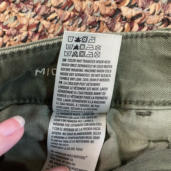 American Eagle Olive Green Midi Tweed Shorts, Size 0 - Picture 5 of 5